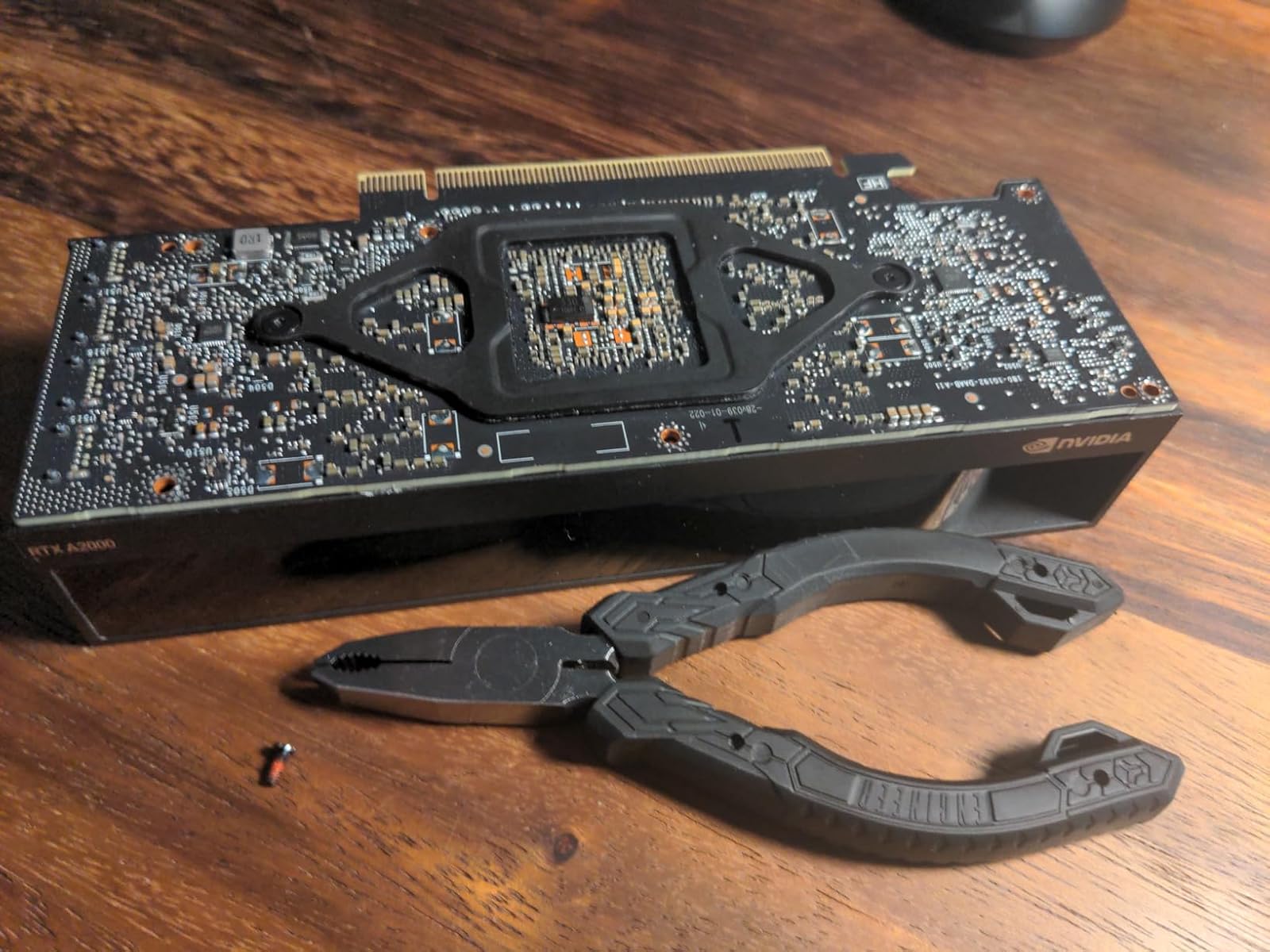 Solving Over-Tightened Micro Screws on Expensive PC Parts  